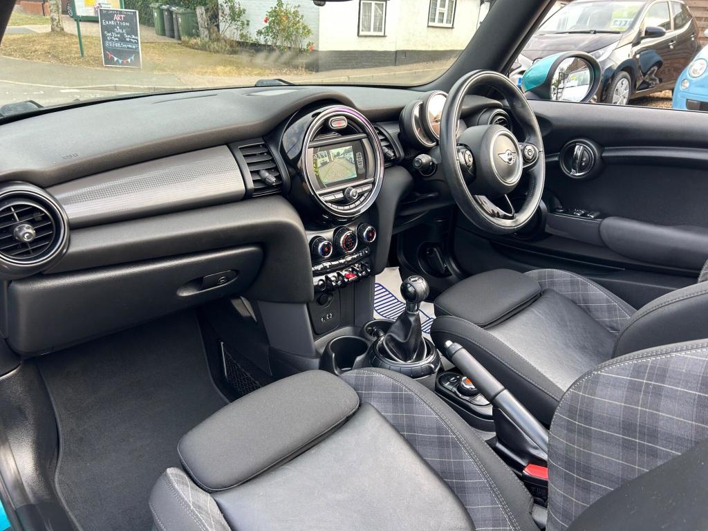 Used MINI Convertible 2017 for sale - 76723434: Photo 16