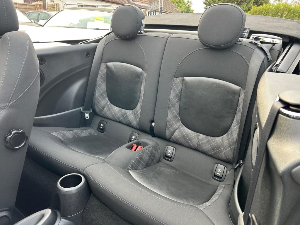 Used MINI Convertible 2017 for sale - 76723434: Photo 18