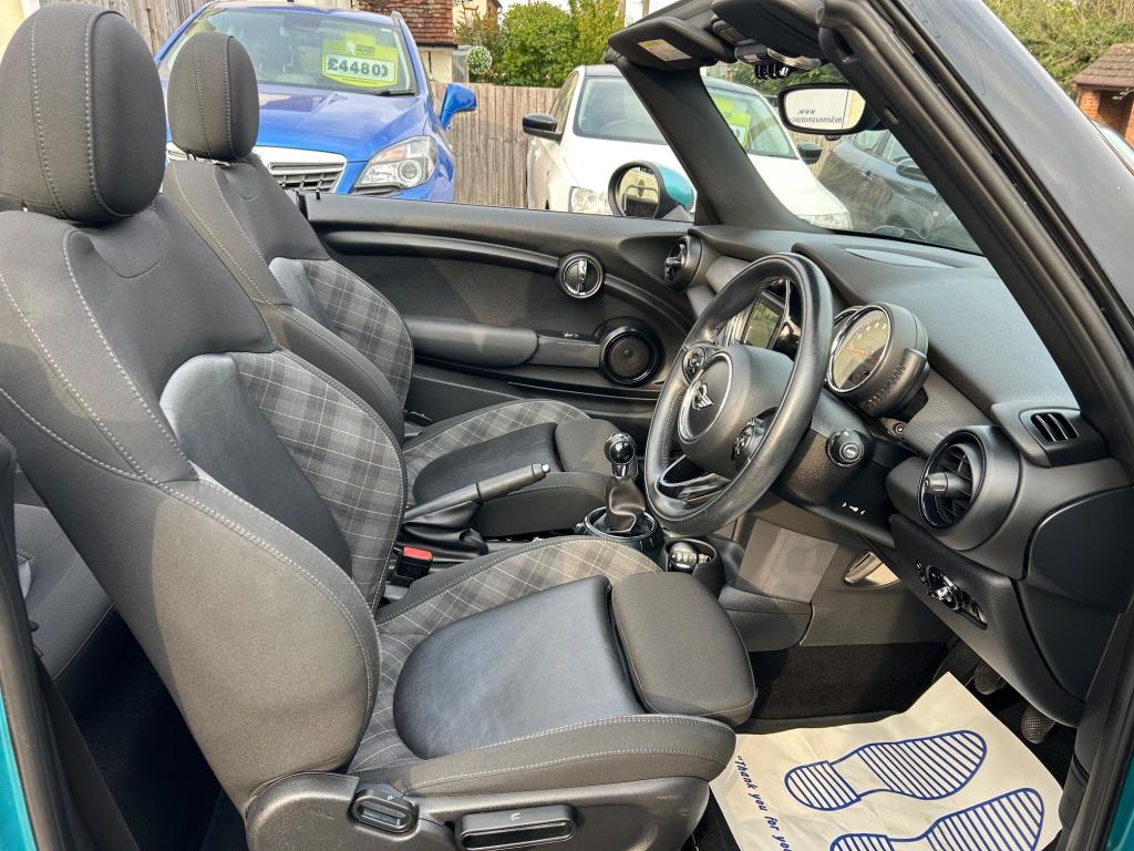 Used MINI Convertible 2017 for sale - 76723434: Photo 21