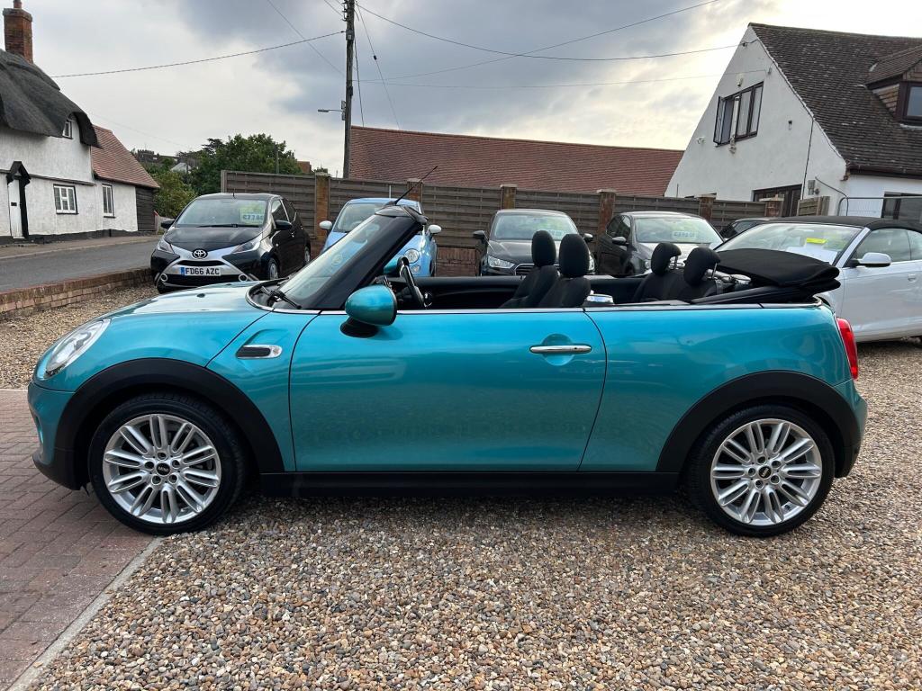 Used MINI Convertible 2017 for sale - 76723434: Photo 6