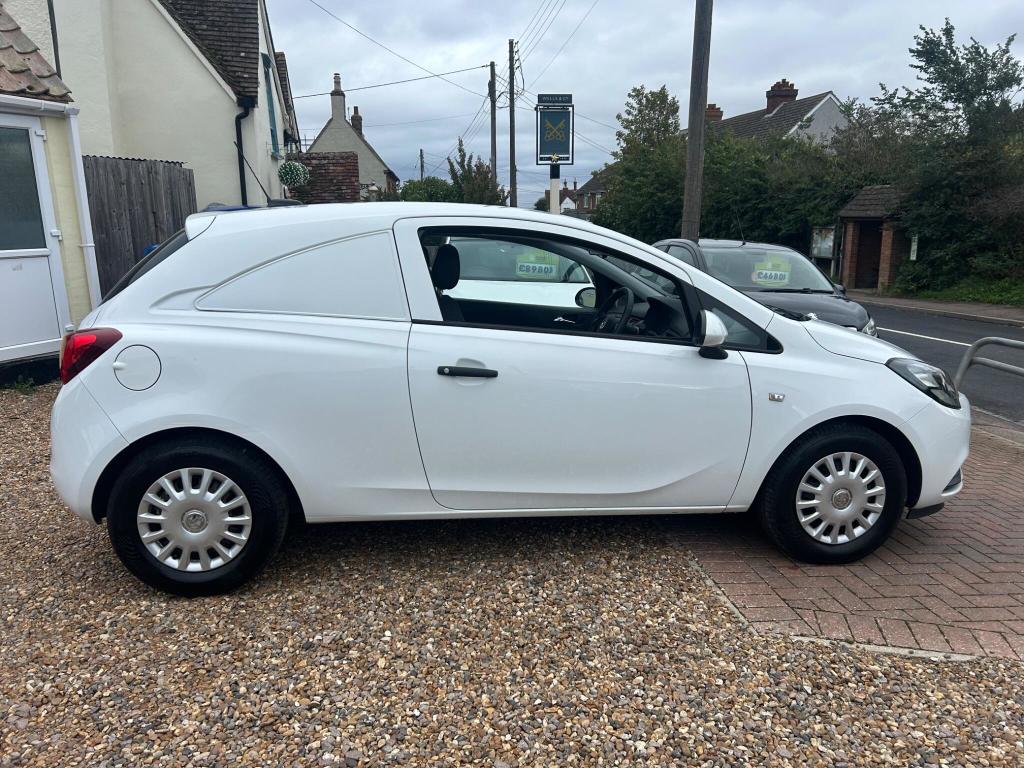 Used Vauxhall Corsa 2017 for sale - 76723481: Photo 2