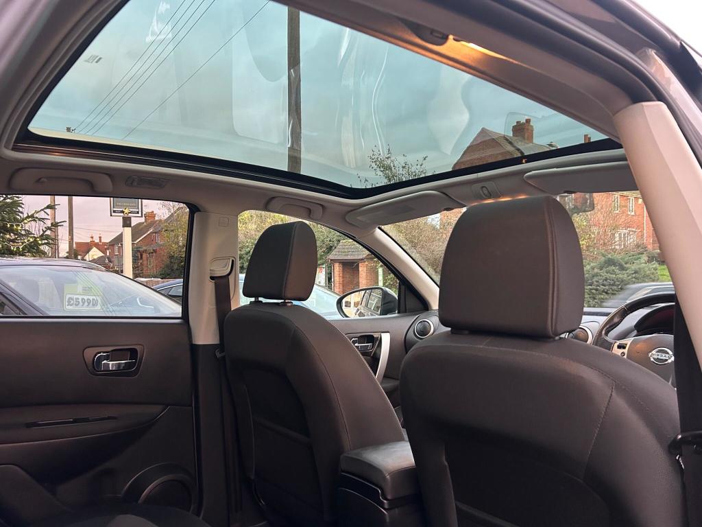 Used Nissan Qashqai 2011 for sale - 76723437: Photo 17