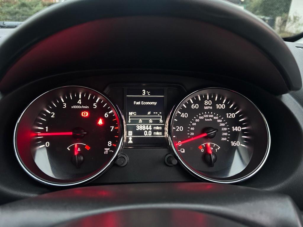 Used Nissan Qashqai 2011 for sale - 76723437: Photo 25