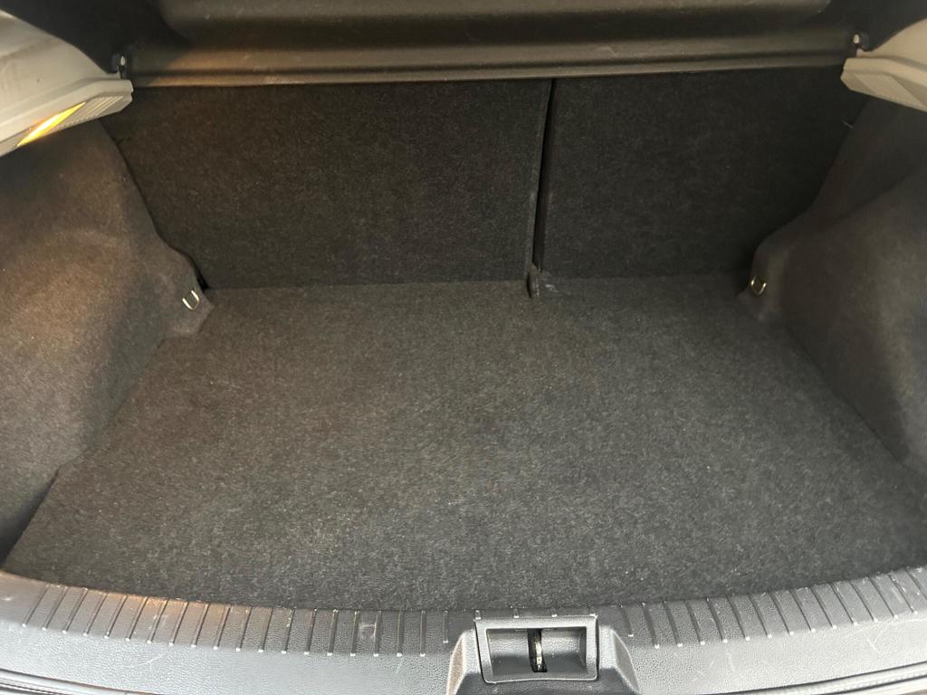 Used Nissan Qashqai 2011 for sale - 76723437: Photo 26