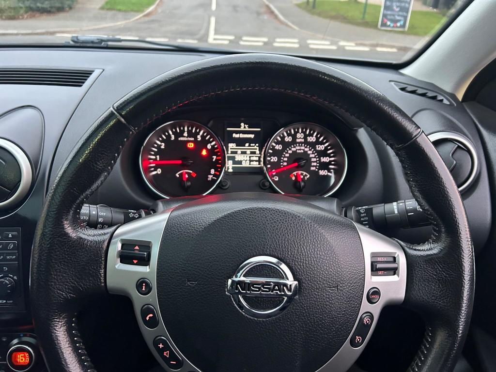 Used Nissan Qashqai 2011 for sale - 76723437: Photo 28