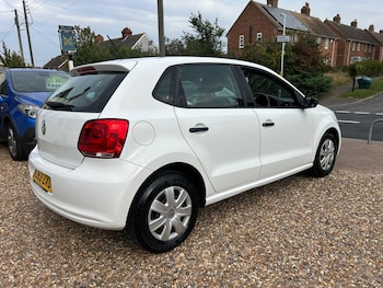 Used Volkswagen Polo 2012 for sale - 76936394: Photo