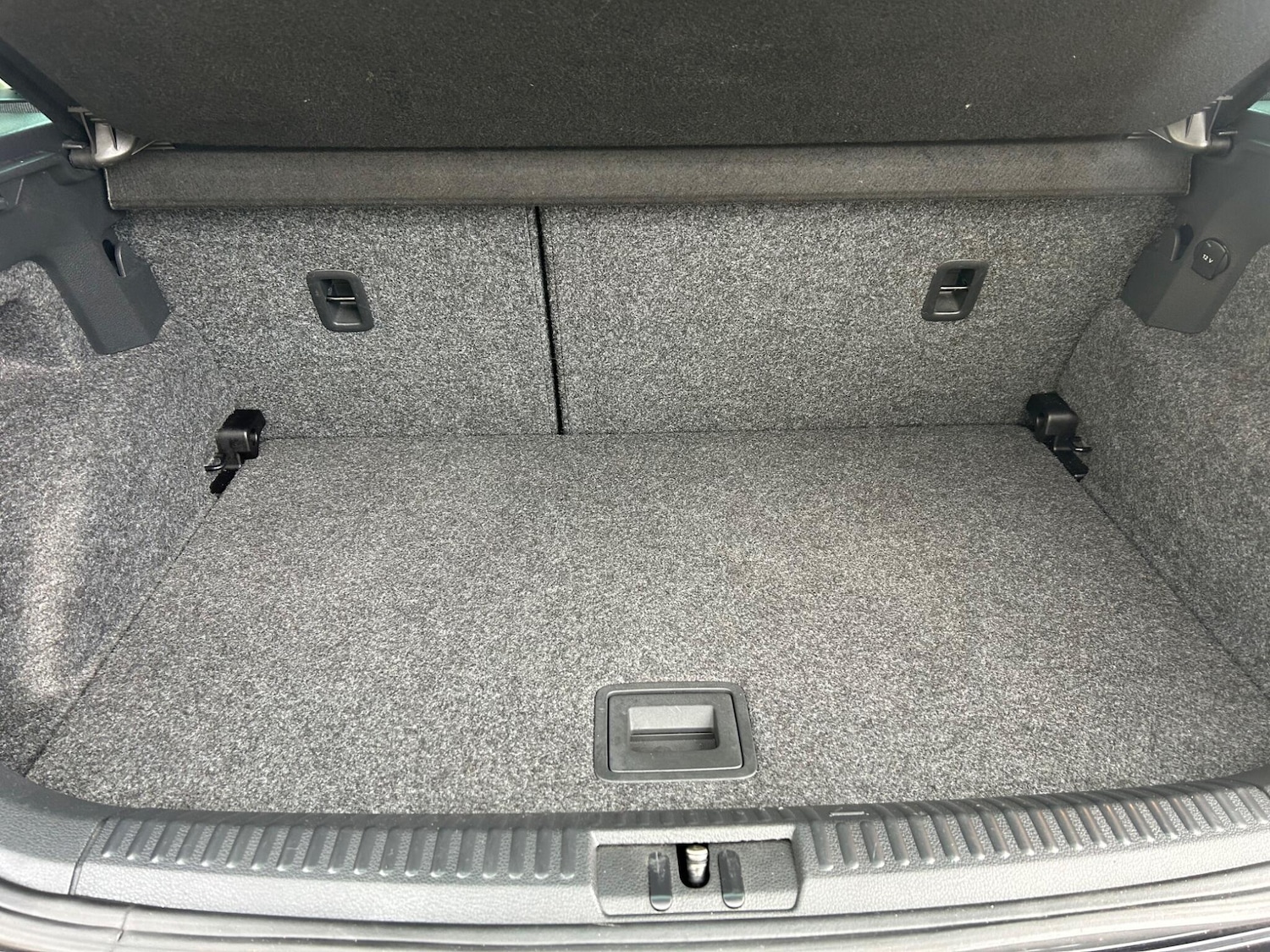 Used Volkswagen Polo 2009 for sale - 77978461: Photo 25