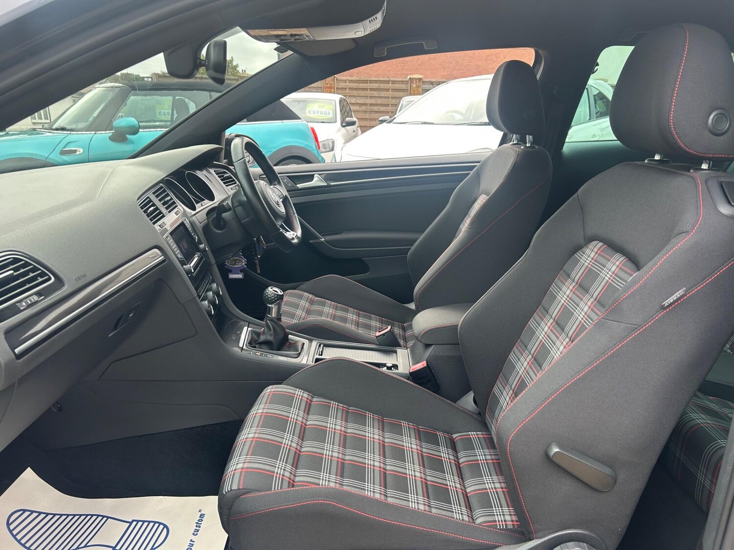 Used Volkswagen Golf 2014 for sale - 76936191: Photo 15