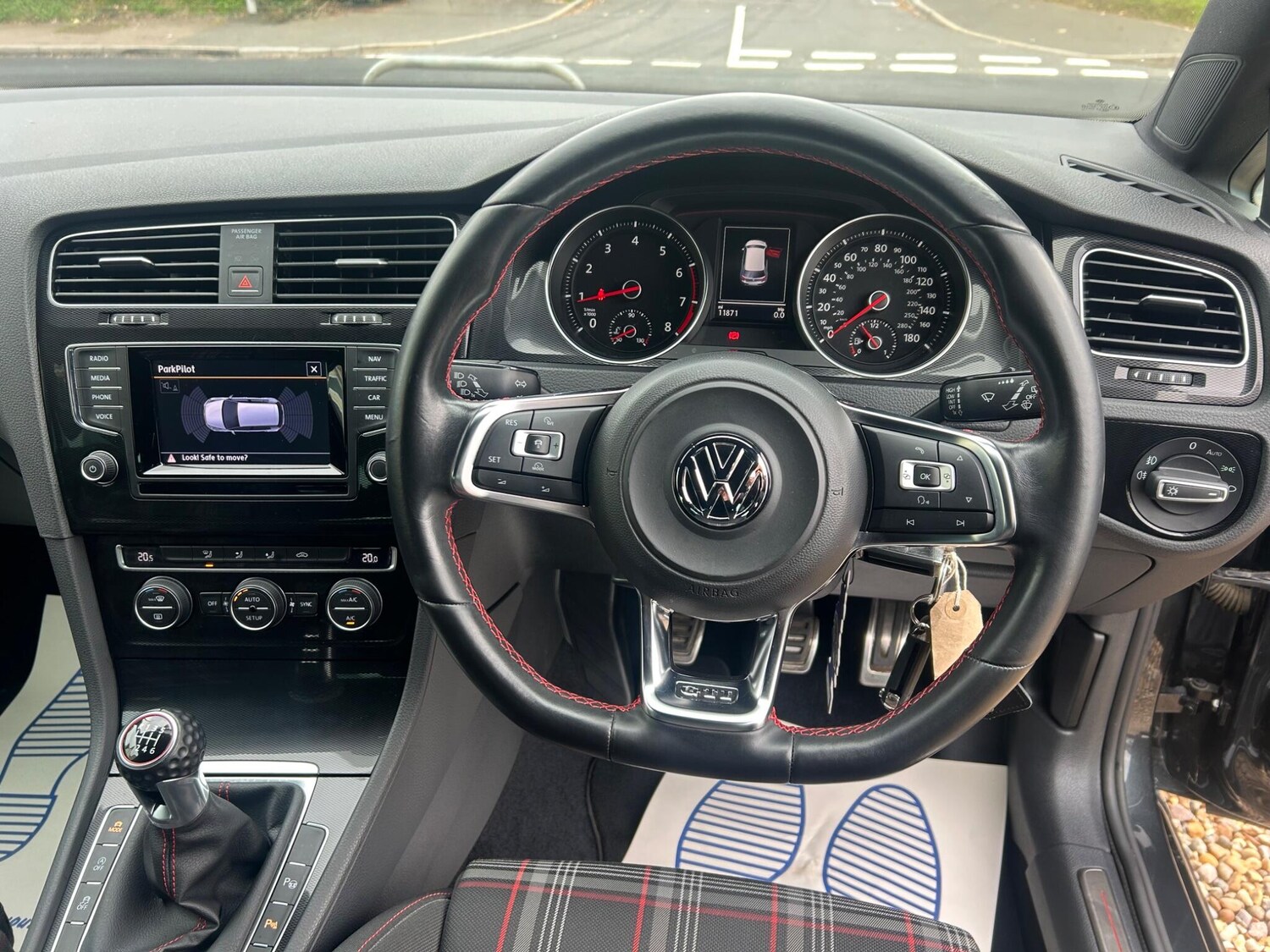 Used Volkswagen Golf 2014 for sale - 76936191: Photo 21