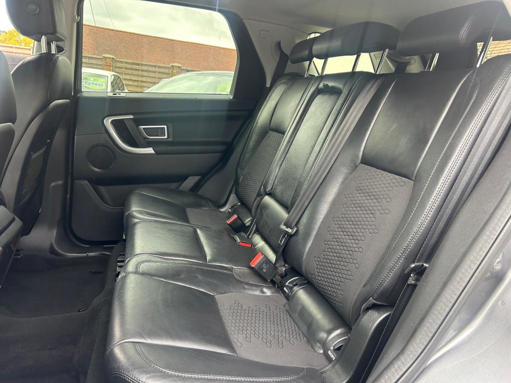 Used Land Rover Discovery Sport 2015 for sale - 76723412: Photo 16