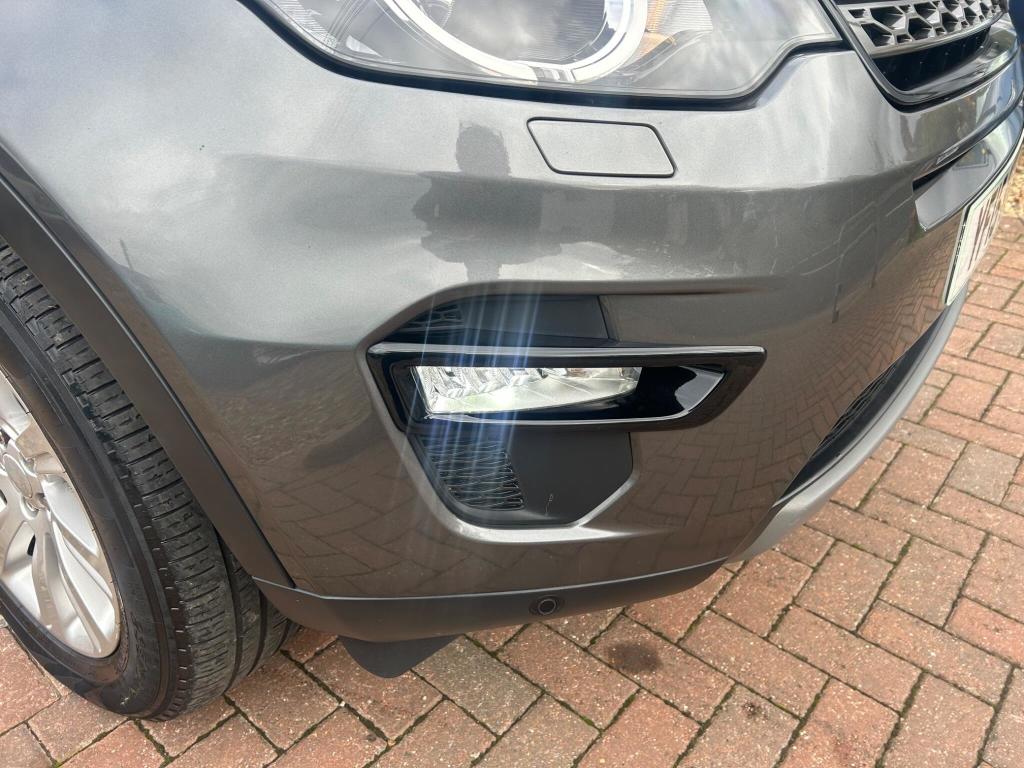 Used Land Rover Discovery Sport 2015 for sale - 76723412: Photo 9