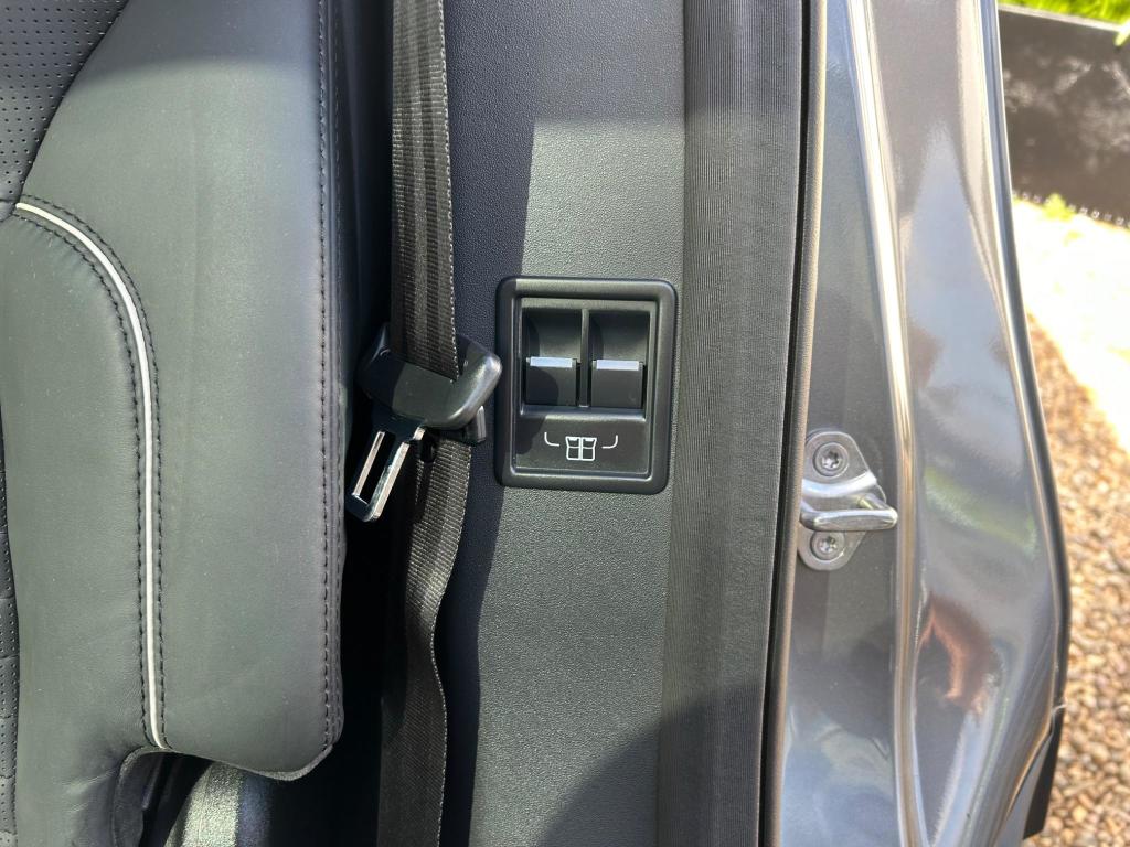 Used Land Rover Discovery 2017 for sale - 76723487: Photo 19