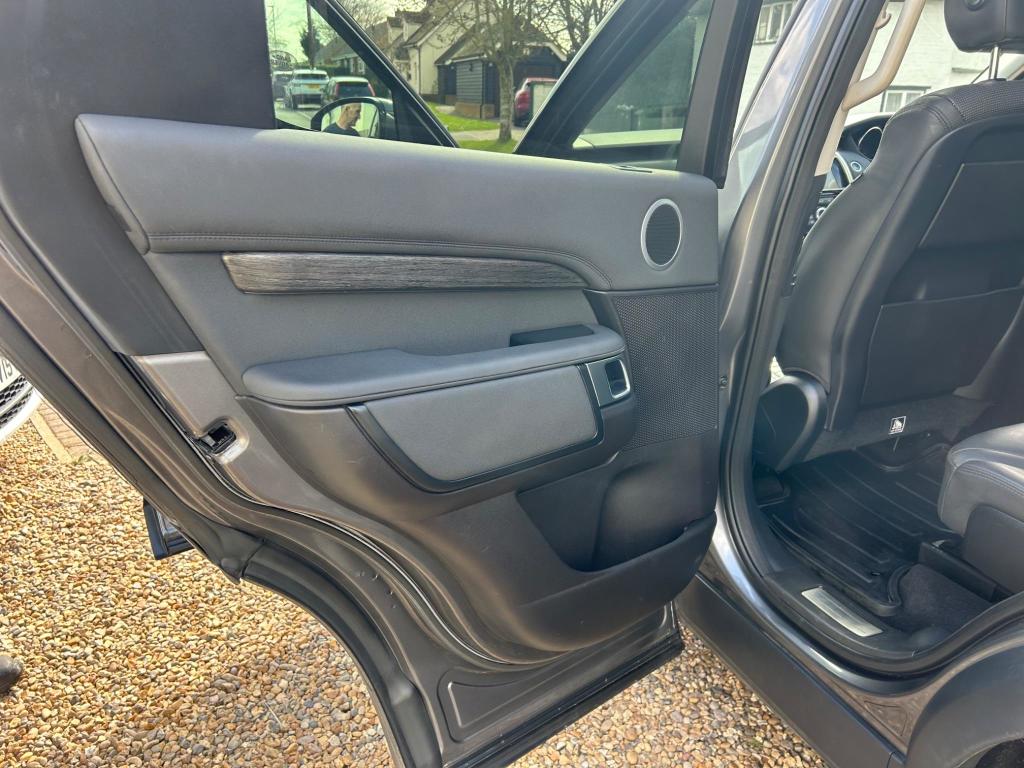 Used Land Rover Discovery 2017 for sale - 76723487: Photo 25