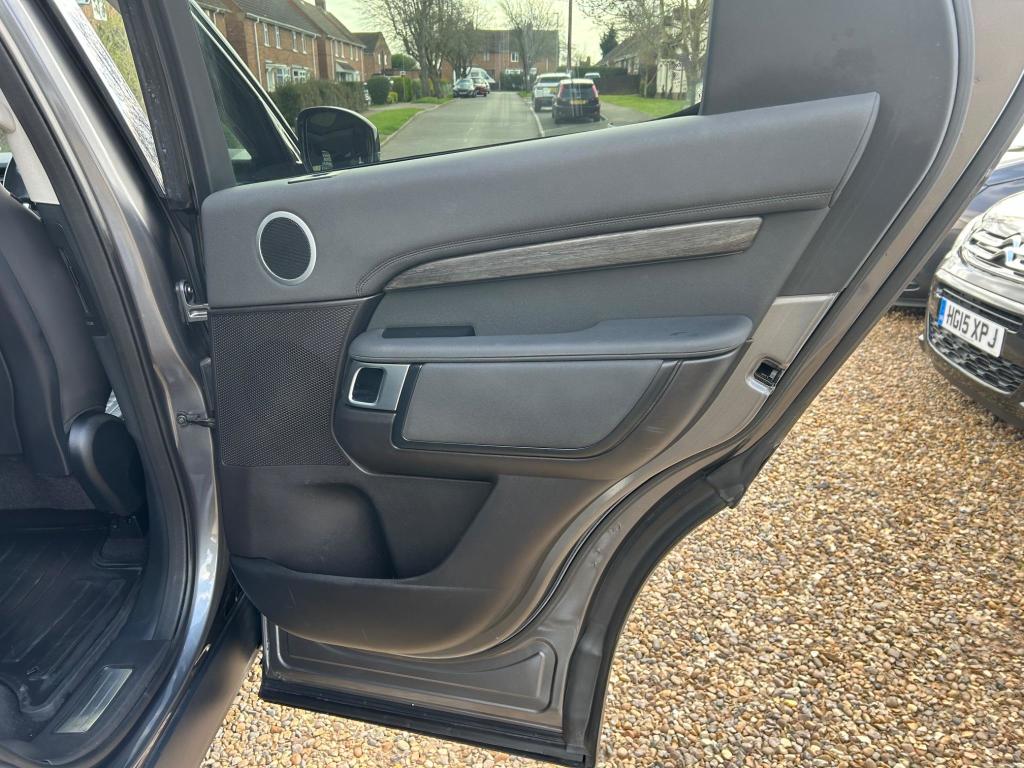 Used Land Rover Discovery 2017 for sale - 76723487: Photo 26