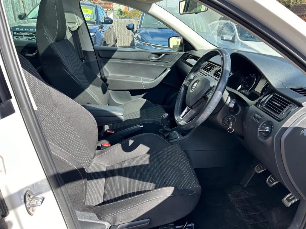 Used Skoda Rapid Spaceback 2015 for sale - 76748326: Photo 26