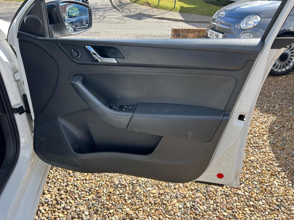 Used Skoda Rapid Spaceback 2015 for sale - 76748326: Photo 30