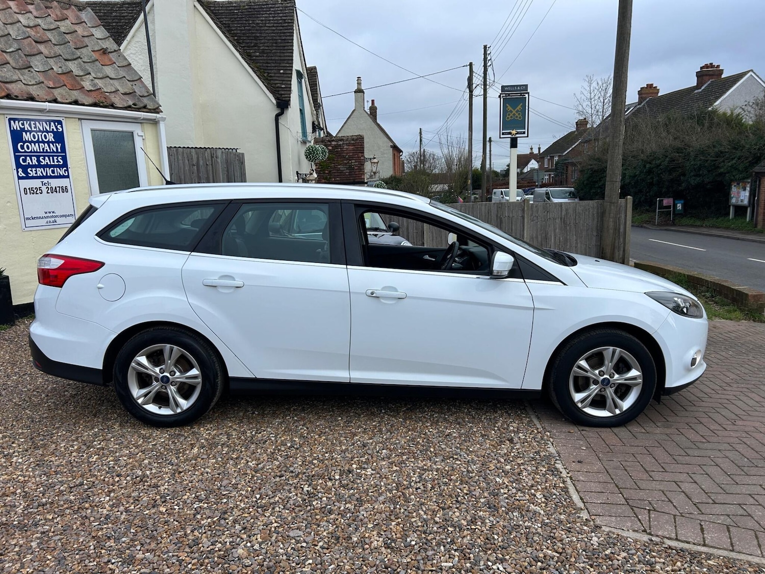 Used Ford Focus 2012 for sale - 78048153: Photo 2