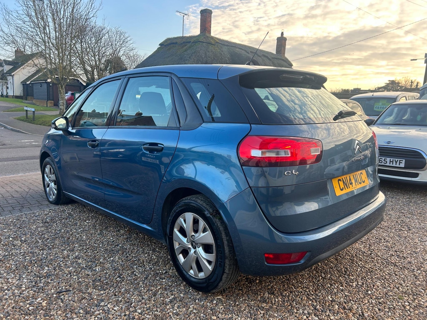 Used Citroen C4 Picasso 2014 for sale - 76936244: Photo 5