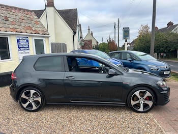 Used Volkswagen Golf 2014 for sale - 79676984: Photo
