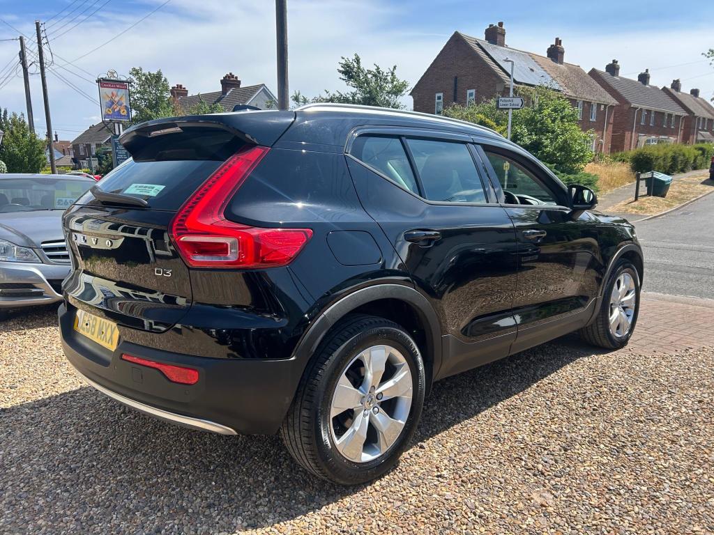 Used Volvo XC40 2018 for sale - 76723484: Photo 3