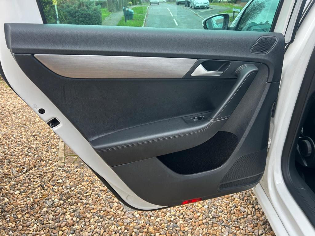 Used Volkswagen Passat 2014 for sale - 76723411: Photo 20