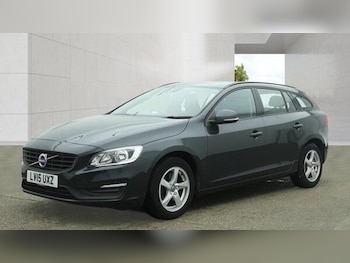 Used Volvo V60 2015 for sale - 79062302: Photo