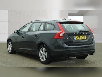 Used Volvo V60 2015 for sale - 79062302: Photo