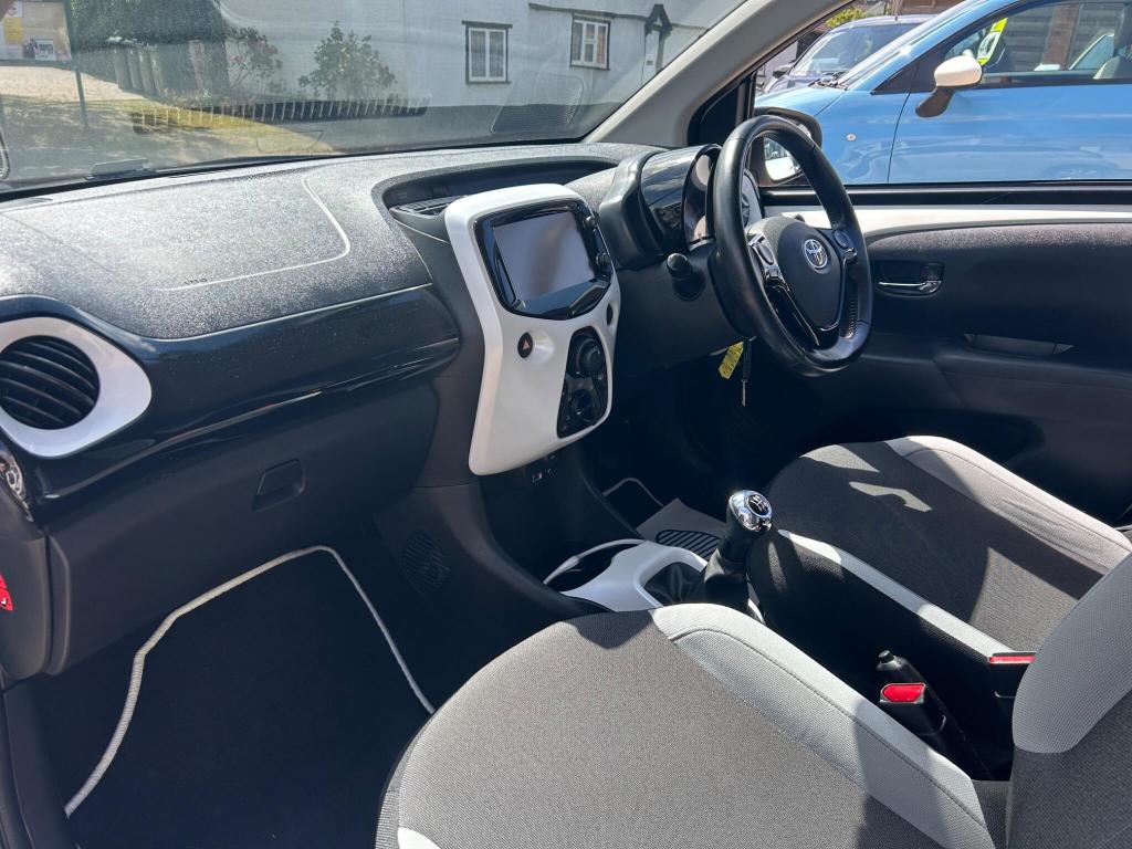 Used Toyota AYGO 2016 for sale - 76723435: Photo 10