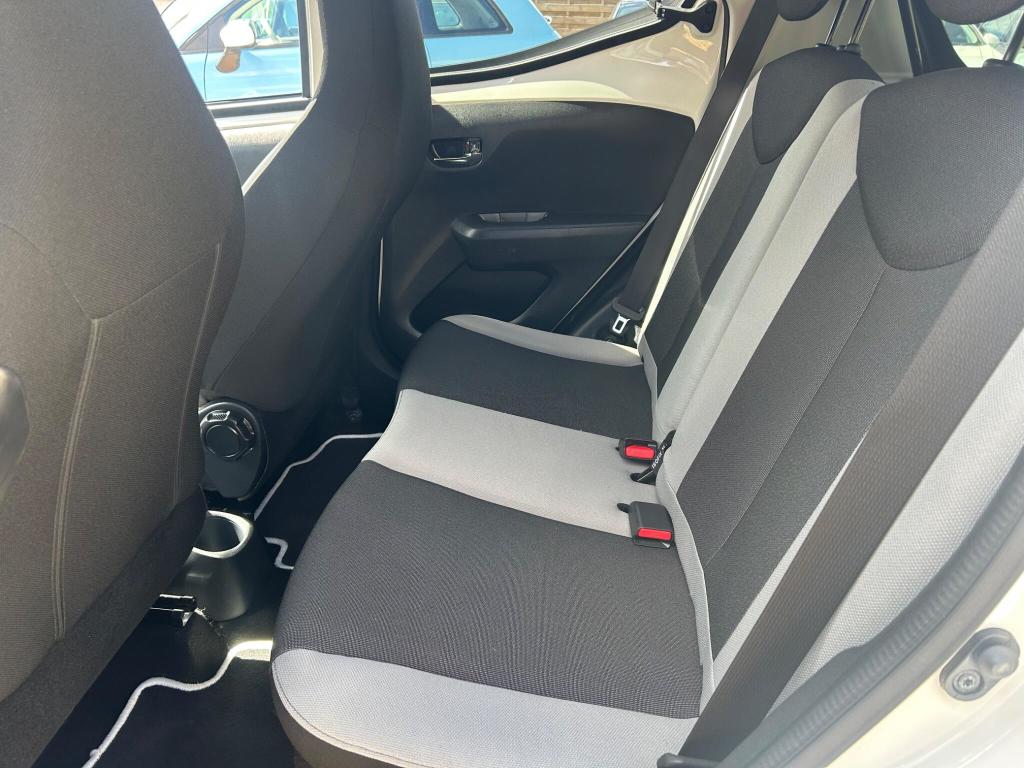 Used Toyota AYGO 2016 for sale - 76723435: Photo 11
