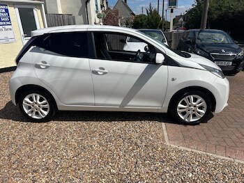 Used Toyota AYGO 2016 for sale - 76723435: Photo