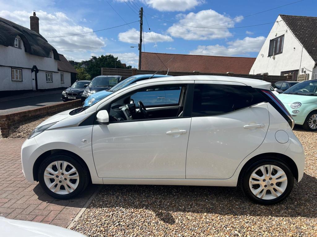 Used Toyota AYGO 2016 for sale - 76723435: Photo 6