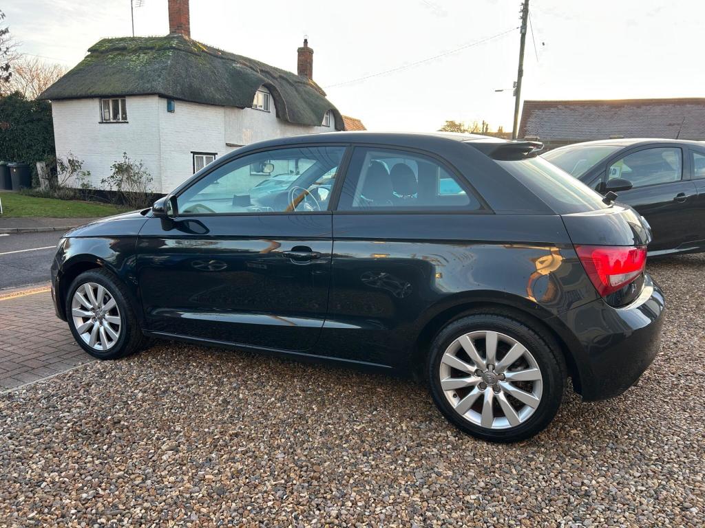 Used Audi A1 2012 for sale - 76723426: Photo 5
