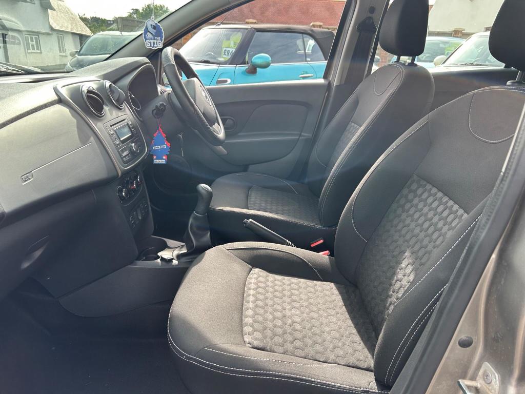 Used Dacia Sandero 2014 for sale - 76723450: Photo 17