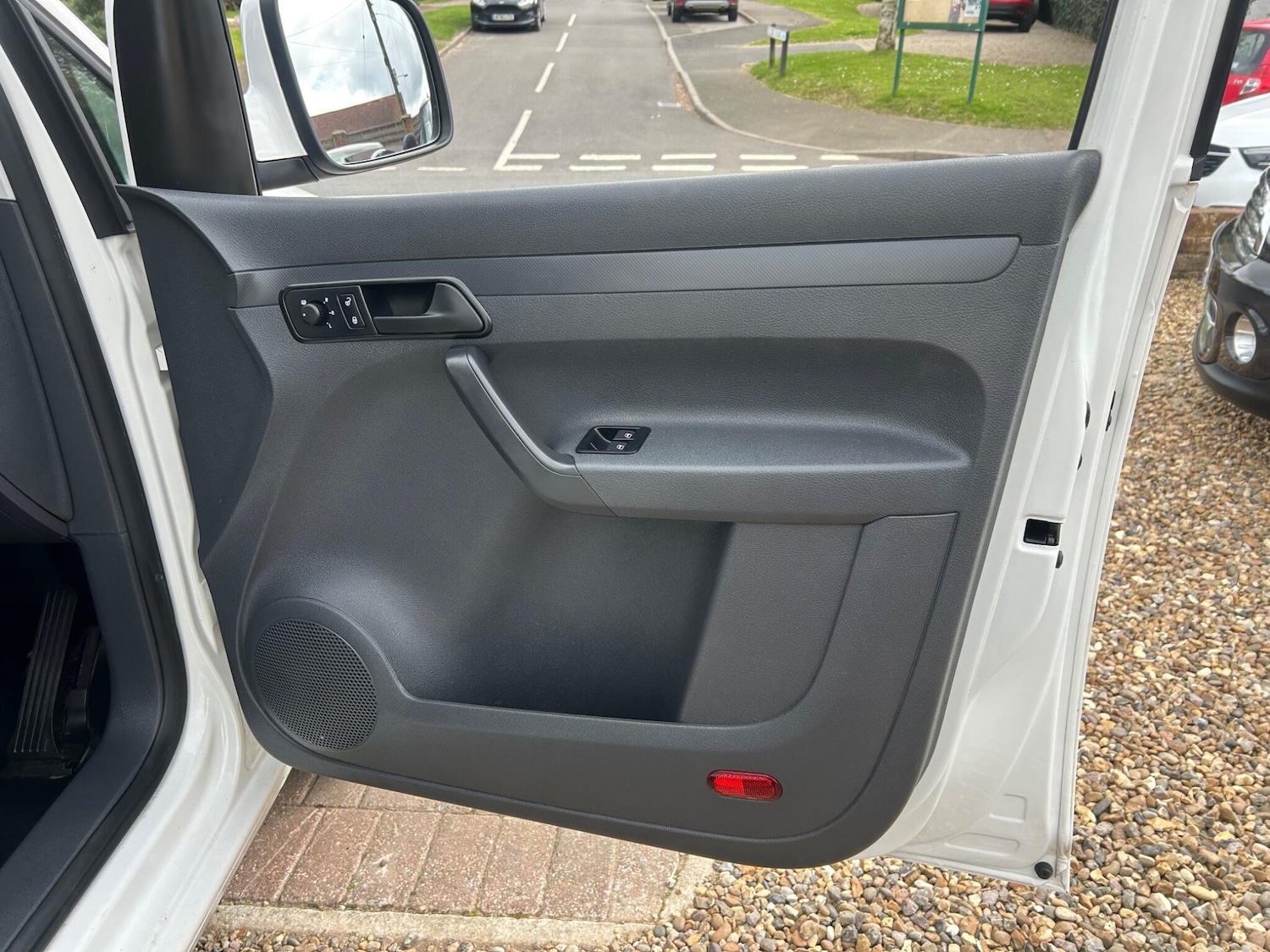 Used Volkswagen Caddy for sale - 78127812: Photo 30