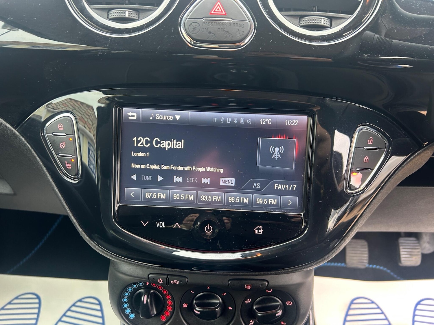 Used Vauxhall ADAM 2015 for sale - 76936151: Photo 25