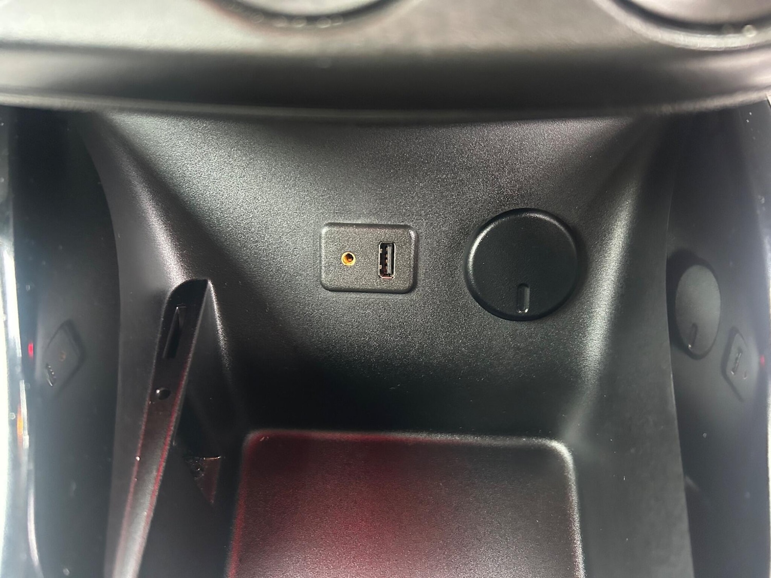 Used Vauxhall ADAM 2015 for sale - 76936151: Photo 26