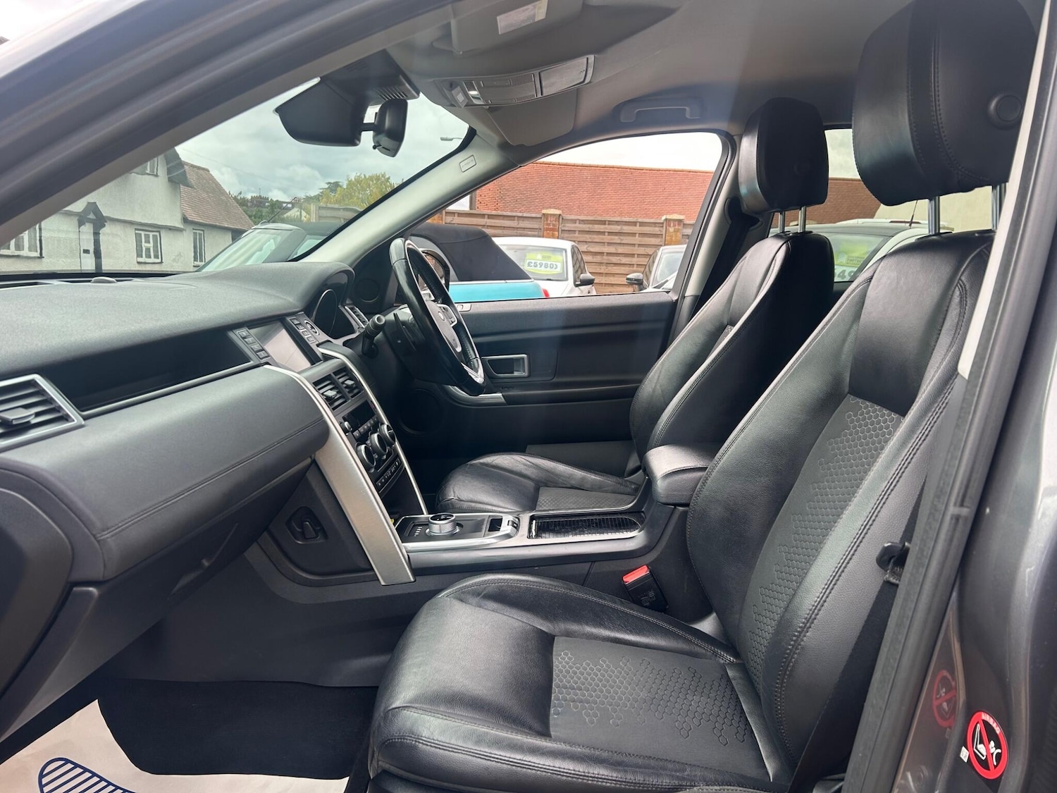 Used Land Rover Discovery Sport 2015 for sale - 76936243: Photo 12