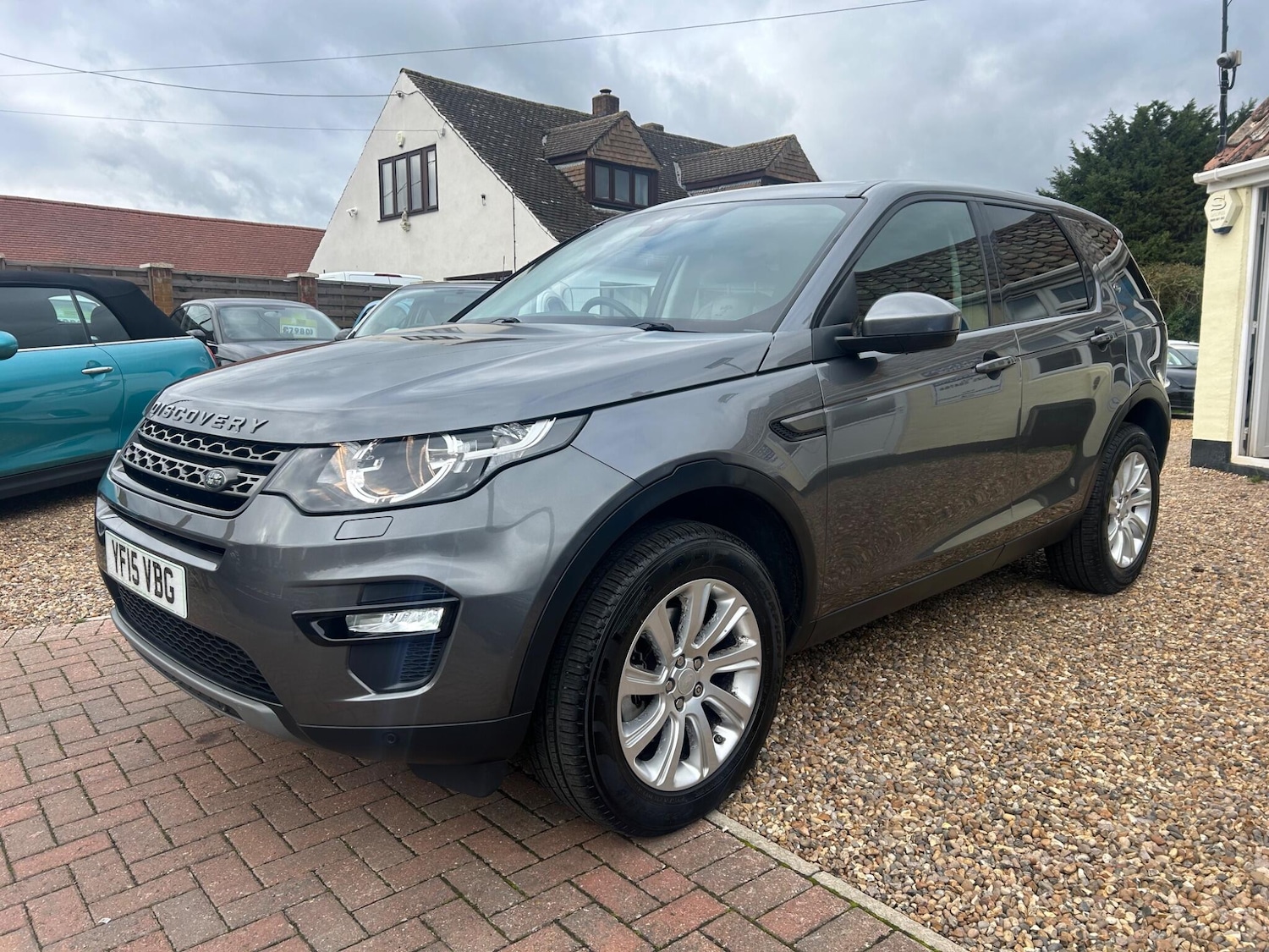 Used Land Rover Discovery Sport 2015 for sale - 76936243: Photo 6