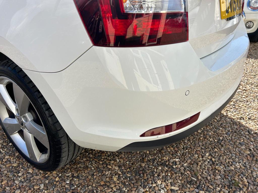 Used Skoda Rapid Spaceback 2015 for sale - 76723486: Photo 12