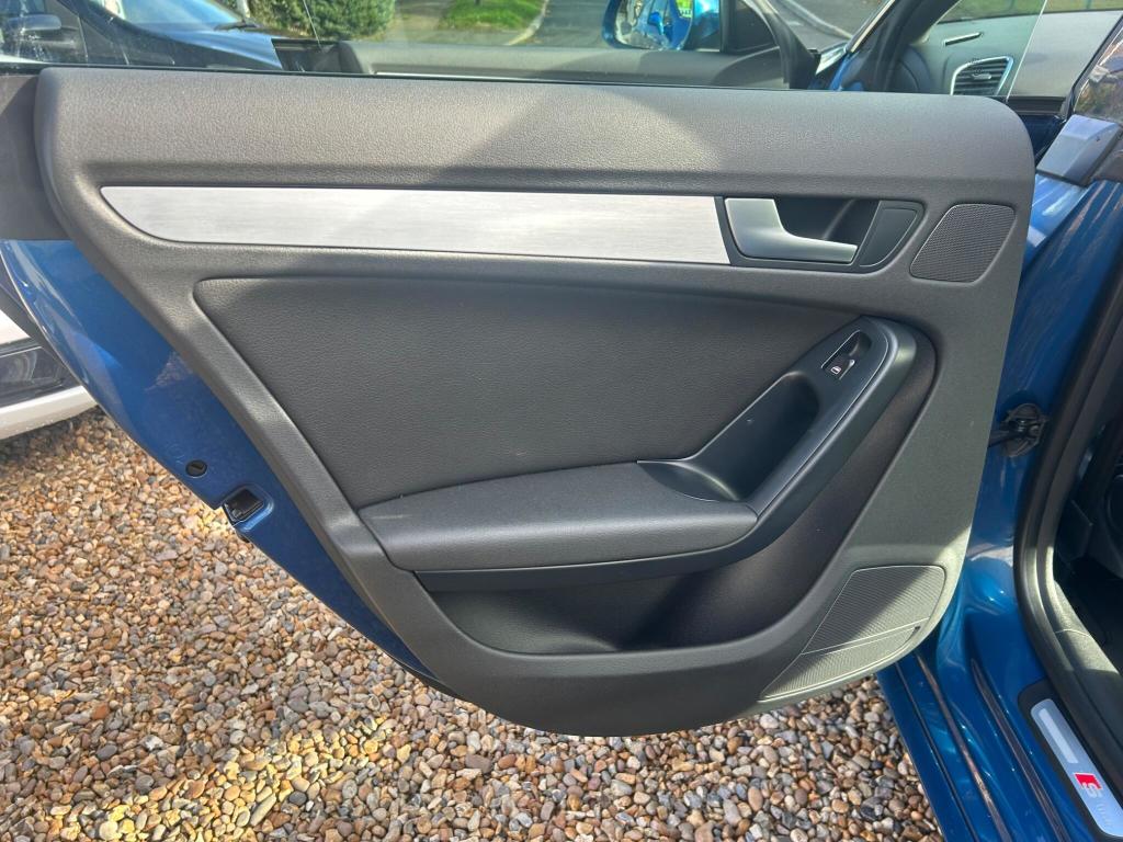 Used Audi A5 2010 for sale - 76723464: Photo 13