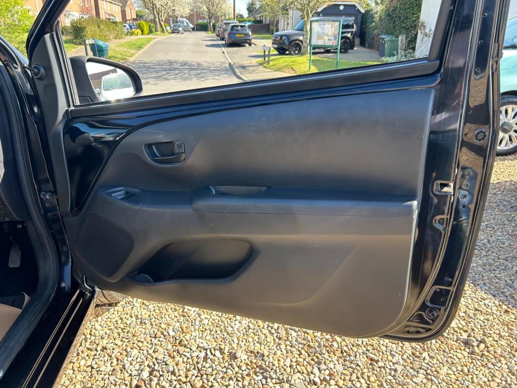 Used Peugeot 108 2015 for sale - 76723501: Photo 12