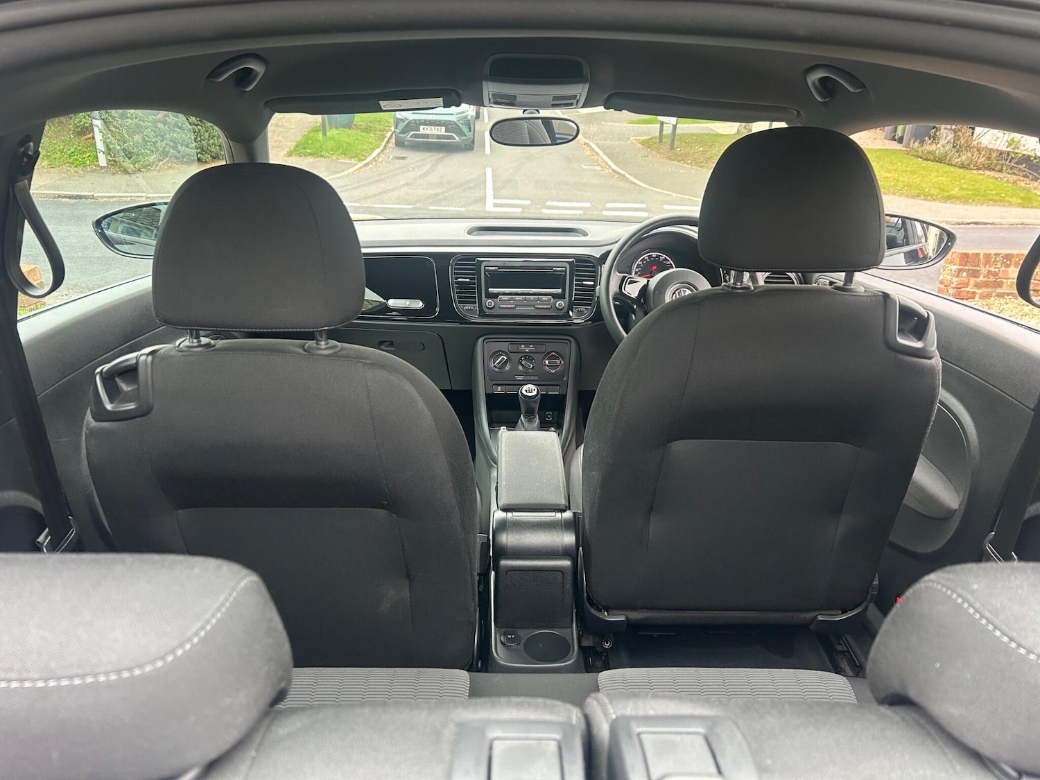 Used Volkswagen Beetle 2015 for sale - 76936150: Photo 16