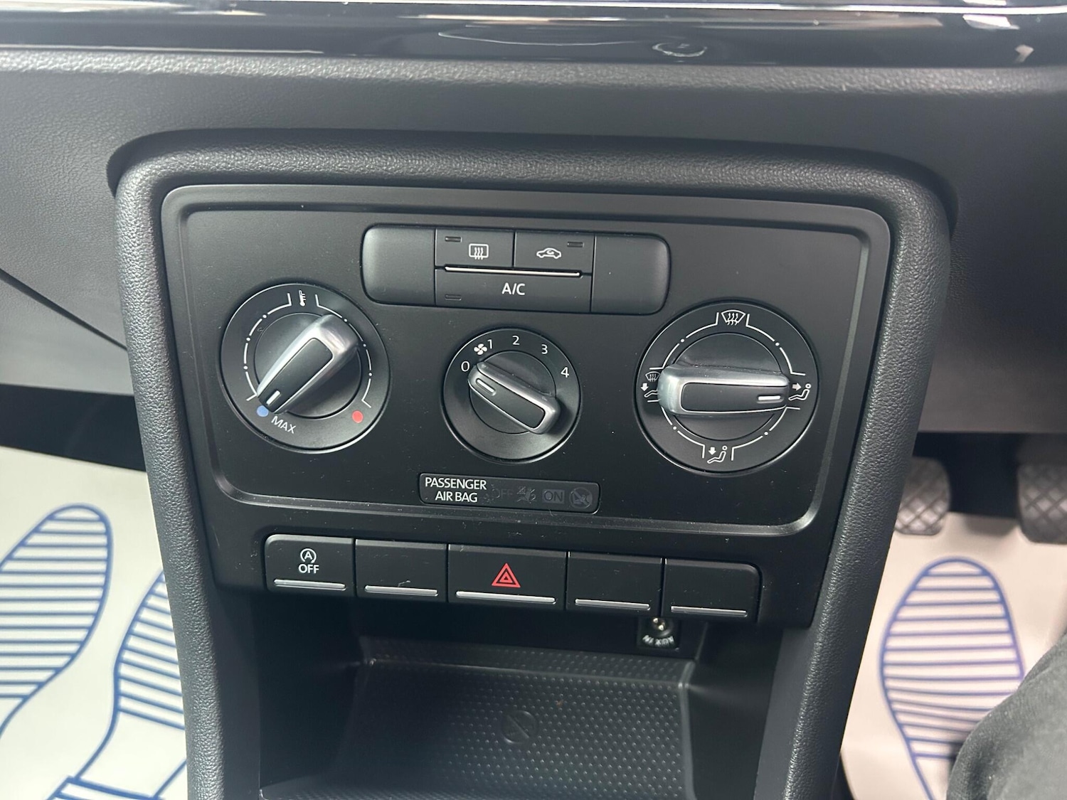 Used Volkswagen Beetle 2015 for sale - 76936150: Photo 21