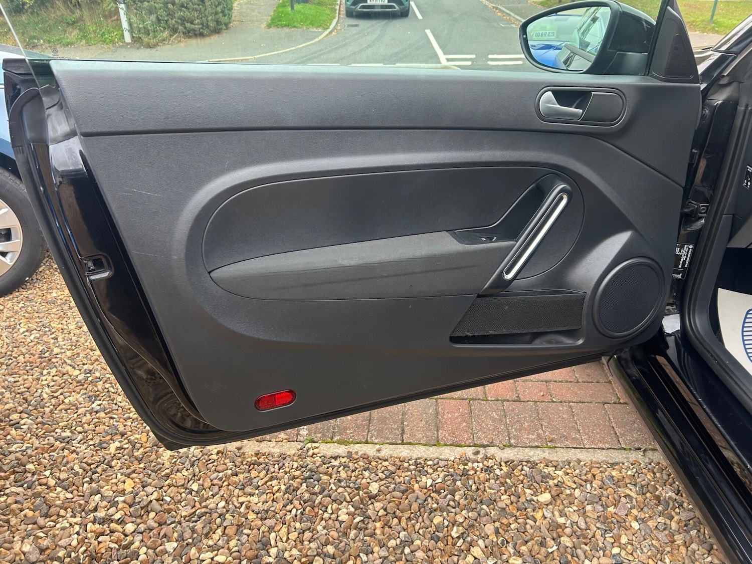 Used Volkswagen Beetle 2015 for sale - 76936150: Photo 25