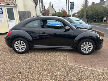 Used Volkswagen Beetle 2015 for sale - 76936150: Photo