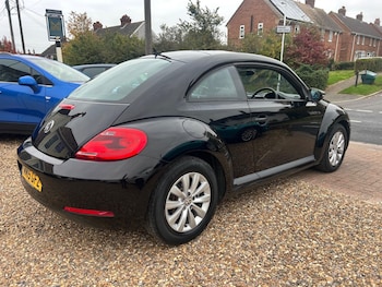 Used Volkswagen Beetle 2015 for sale - 76936150: Photo