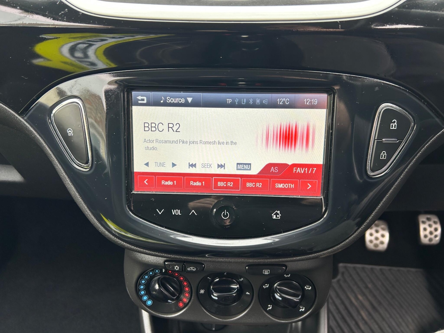 Used Vauxhall Corsa 2015 for sale - 77633918: Photo 17