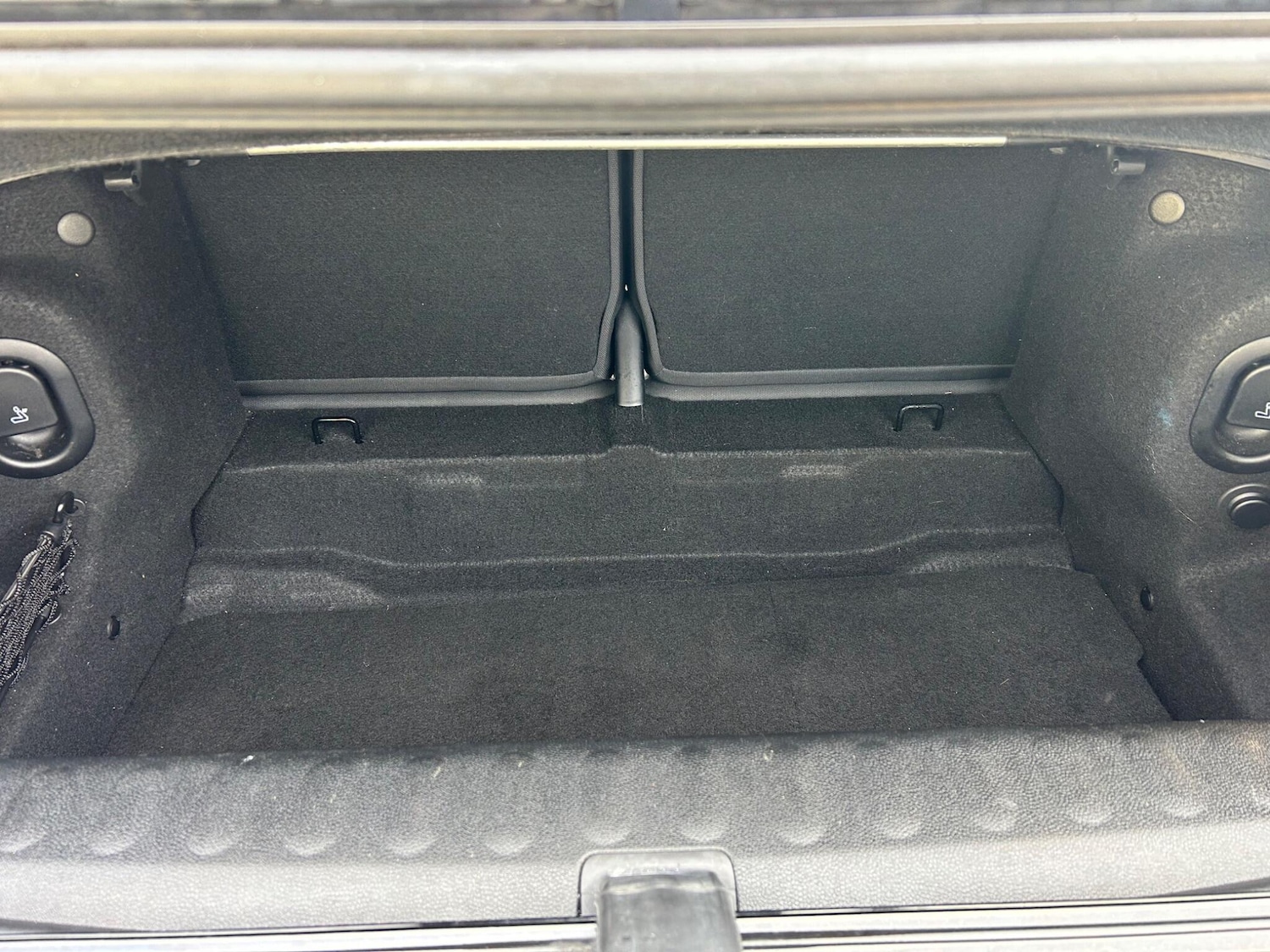 Used MINI Convertible 2017 for sale - 77314928: Photo 17