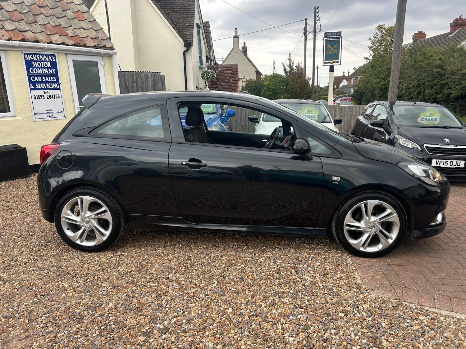 Used Vauxhall Corsa 2015 for sale - 76936712: Photo 2