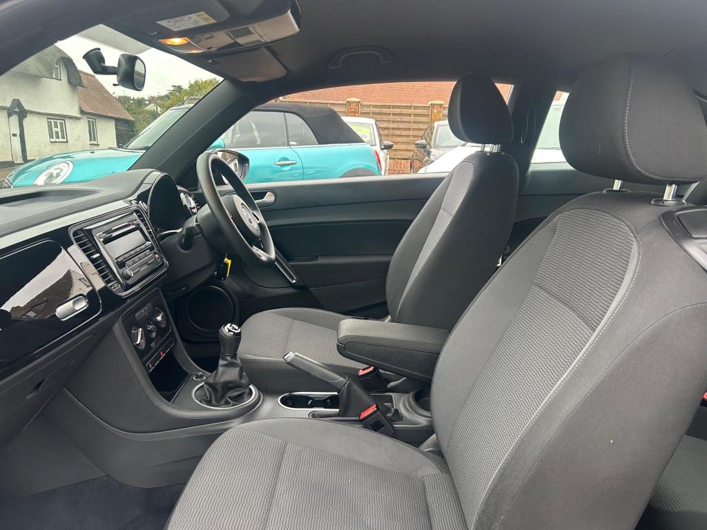 Used Volkswagen Beetle 2015 for sale - 76723449: Photo 12